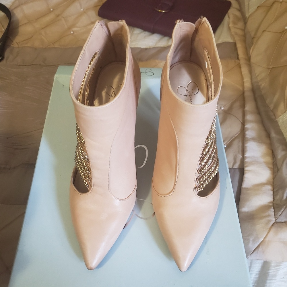 Jessica Simpson Camelia booties